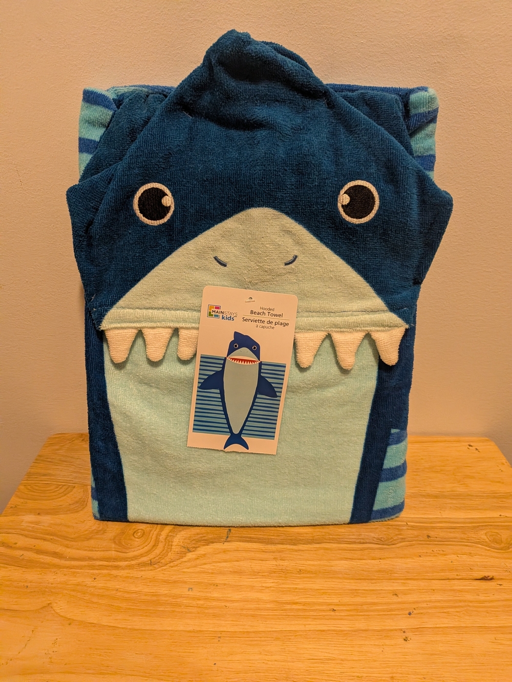 Mainstays Kids Shark Hooded Towel - Blue and Light Blue